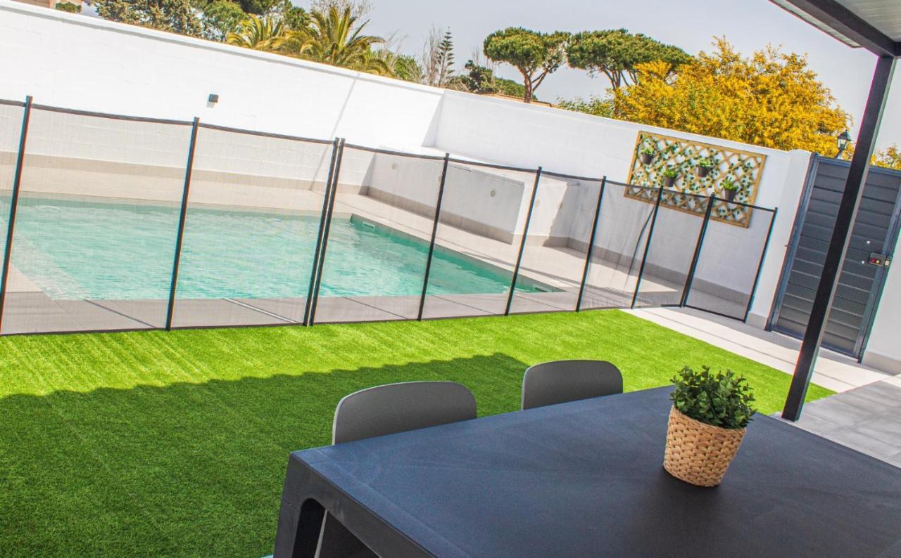 Villa Andromeda Chiclana de la Frontera Exterior photo